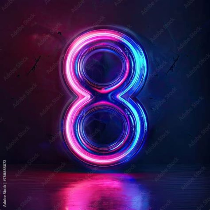 لیست بازیگران: 8 بازیگر مشهور که نمی دانستید در آنها بی شرمانه بودند