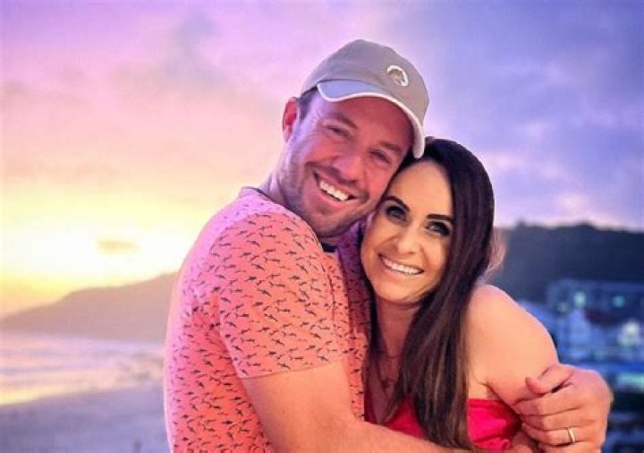 AB de Villiers Biography, Age, Height, Wife, Net Worth, Family