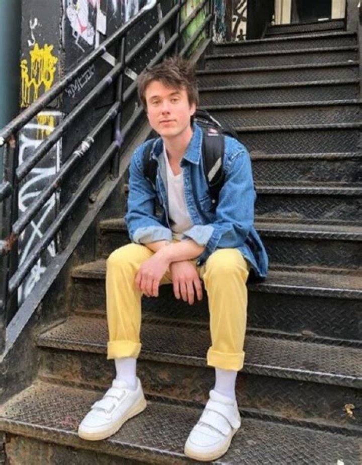 Alec Benjamin Height, Weight, Net Worth, Age, Birthday, Wikipedia, Who, Nationality, Biography
