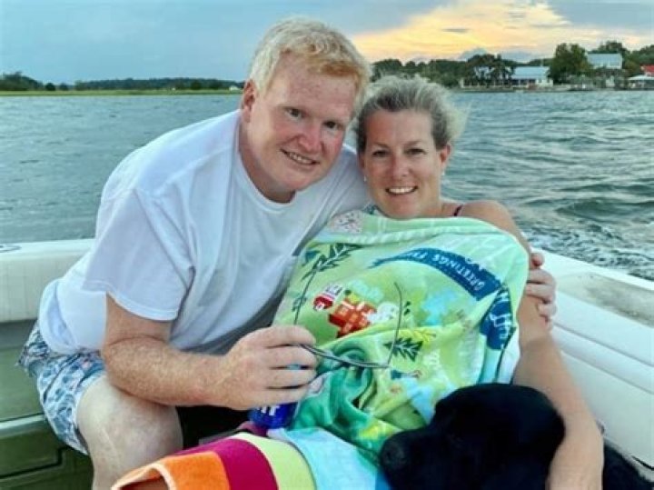 Alex Fong Biography, Age, Height, Wife, Net Worth, Family