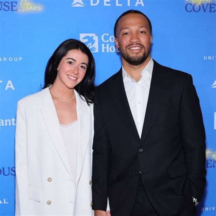 Ali Marks Height, Weight, Net Worth, Age, Birthday, Wikipedia, Who, Nationality, Biography