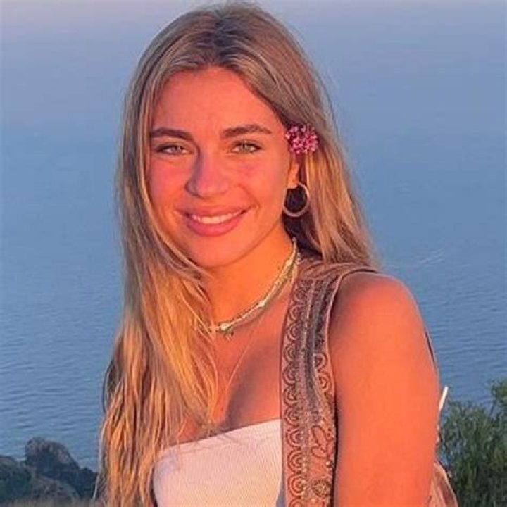 Ana Carolina (Estrella de Instagram) - Edad, cumpleaños, biografía, hechos, familia, patrimonio neto, altura y más