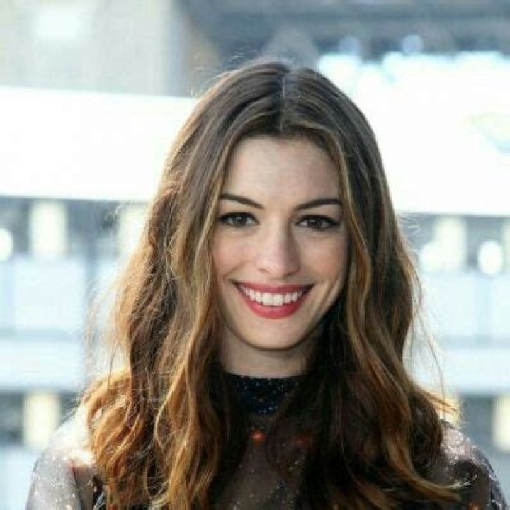 
Anne Hathaway Was Accused Of Being Suspected Of Cannibalism 