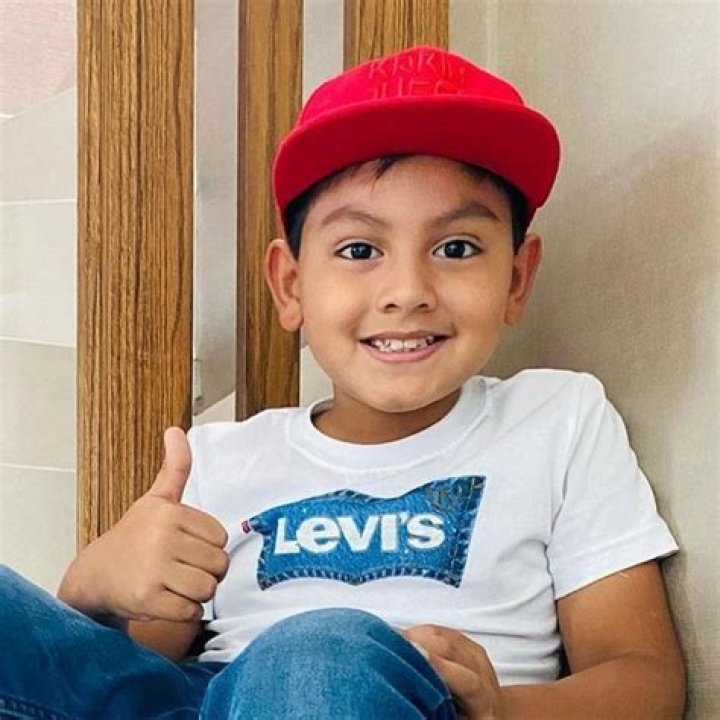 Carlos Andrade (Estrella de YouTube) - Edad, cumpleaños, biografía, hechos, familia, patrimonio neto, altura y más