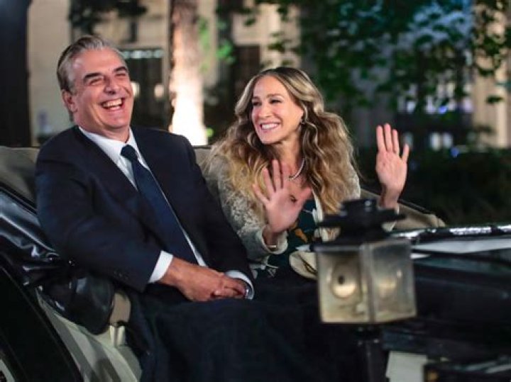 Carrie Bradshaw’s Love Interests: See Her Dating History From ‘SATC’ and ‘AJLT’