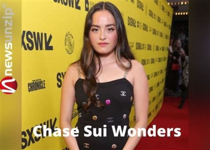 Chase Sui Wonders Biography, Wiki, Parents, Ethnicity, Boyfriend, Net worth, Height, Age & More
