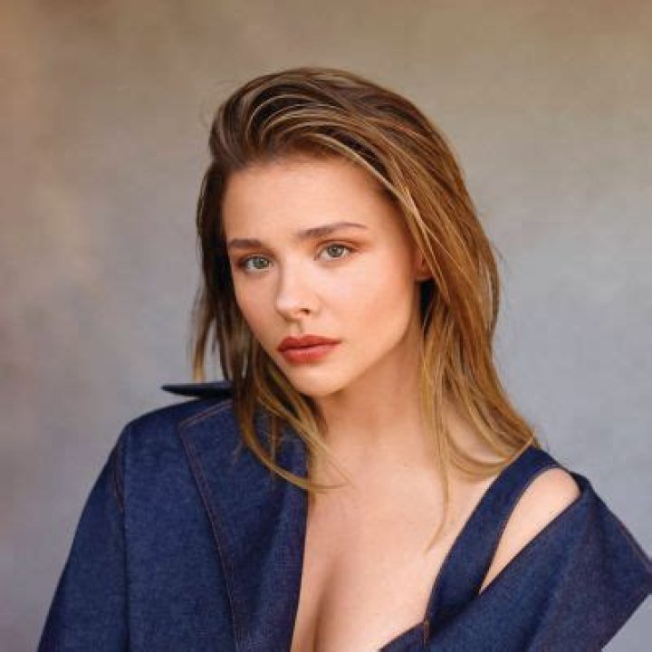 
Chloë Grace Moretz Stated That She Didn’t Watch Her Debut Film “The Amityville Horror” Yet 