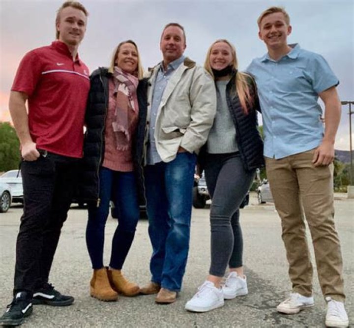 
Dean Janikowski Height, Weight, Net Worth, Age, Birthday, Wikipedia, Who, Nationality, Biography 