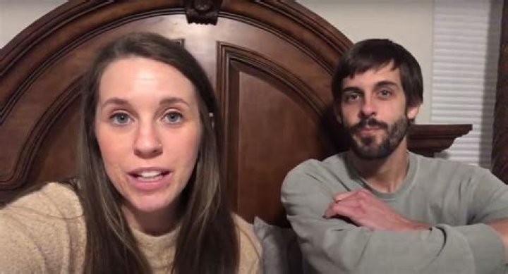 Derick Dillard Gets Dragged After Jill Duggar Reveals He’s Back to Work