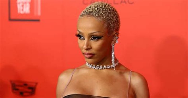 Doja Cat Channels Her Inner Alien In New IG Photo Dump