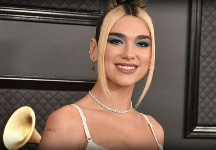 Dua Lipa (Pop Singer) - Age, Birthday, Bio, Facts, Family, Net Worth, Height & More