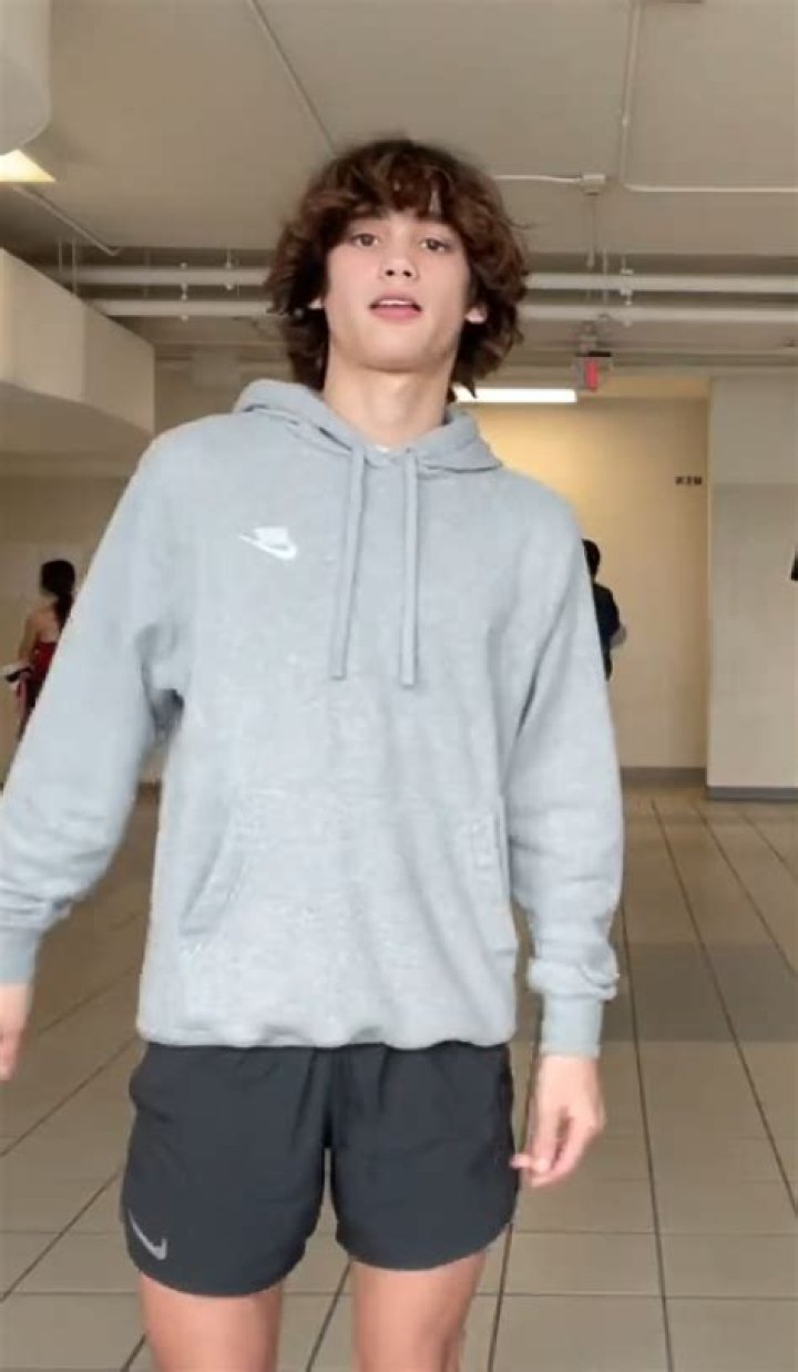 Emily Fauver (TikTok Star) - Age, Birthday, Bio, Facts, Family, Net Worth, Height & More