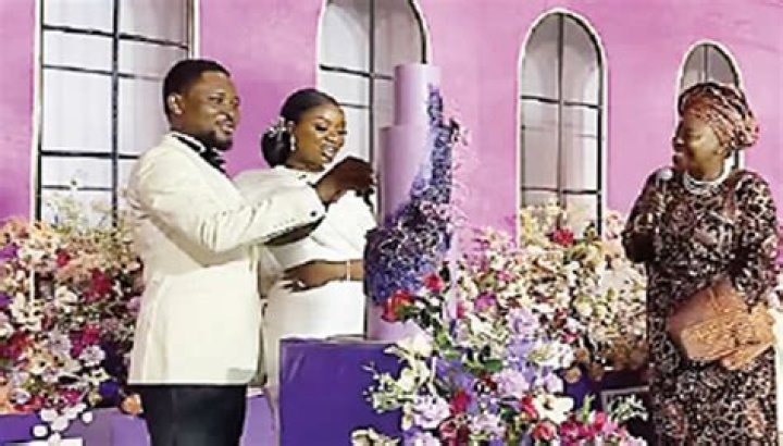 
Gbajabiamila, Awosika, attend Omojuwa wedding 