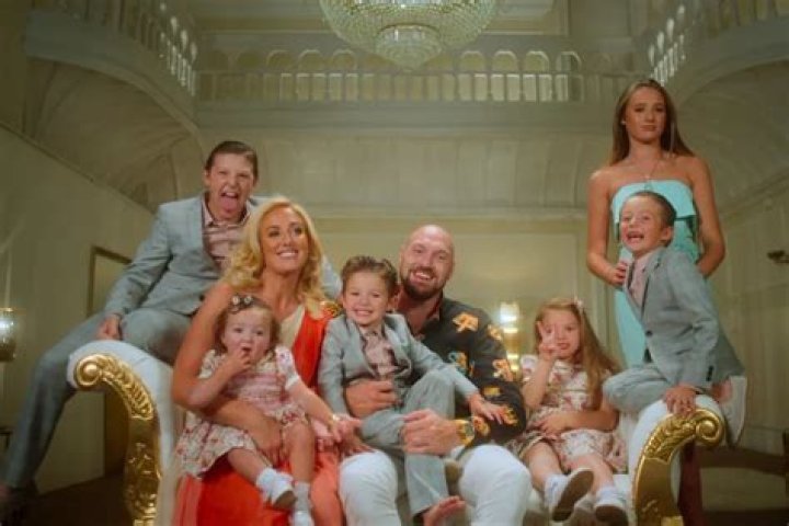 How many brothers does Tyson Fury have? – Celebrity.fm – #1 Official Stars, Business & People Network, Wiki, Success story, Biography & Quotes