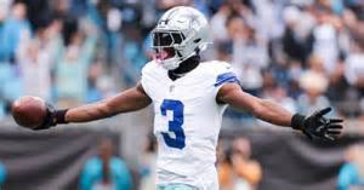 How tall is George C. Scott