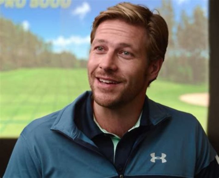 How tall is Luke Bracey