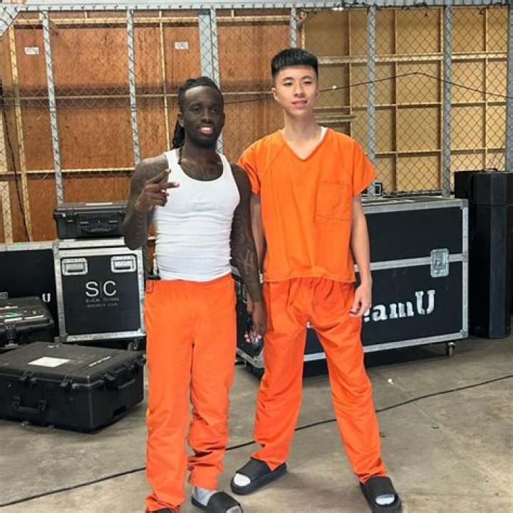 How tall is Ray Park