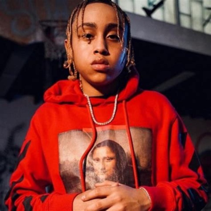 Hustlemantherapper (Rapper) - Age, Birthday, Bio, Facts, Family, Net Worth, Height & More