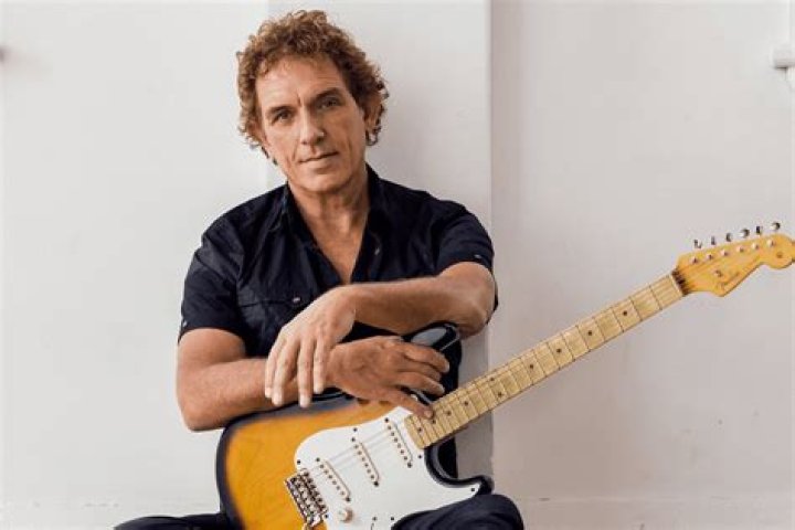 Ian Moss (Guitarist) - Age, Birthday, Bio, Facts, Family, Net Worth, Height & More