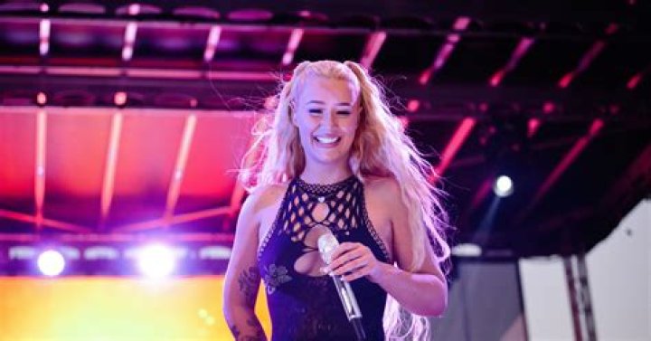 Iggy Azalea & Her Bikini Body Are In "Recharge Mode": Photos