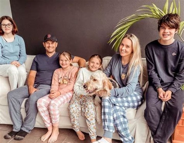 
Is Rosie Luik Married? Her Bio, Age, Husband, Kids and Net worth 