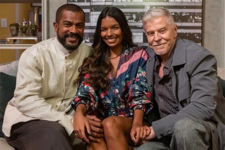 
Is Samuel De Assis Gay? Partner Family And Net Worth 