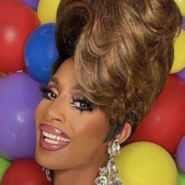 Jaida Essence Hall (Reality Star) - Age, Birthday, Bio, Facts, Family, Net Worth, Height & More