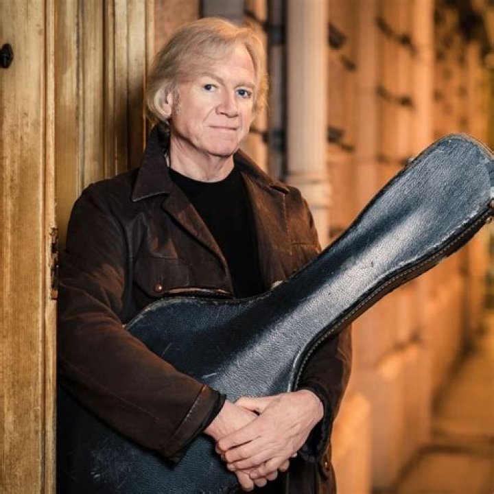 Justin Hayward Featuring Mike Dawes