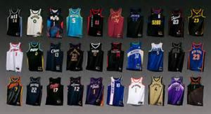 LeBron James Shocks NBA Jersey Sales Despite Horrid Lakers Season