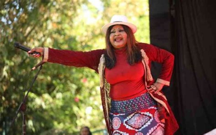 M’bilia Bel Height, Weight, Net Worth, Age, Birthday, Wikipedia, Who, Nationality, Biography