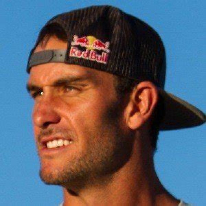 Matt Poole (Surfer) - Age, Birthday, Bio, Facts, Family, Net Worth, Height & More