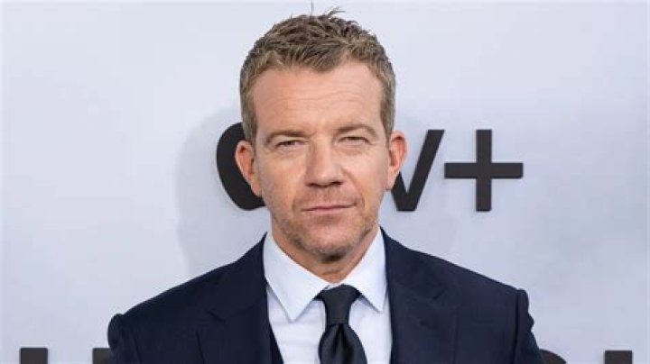 
Max Beesley Height, Weight, Net Worth, Age, Birthday, Wikipedia, Who, Instagram, Biography 