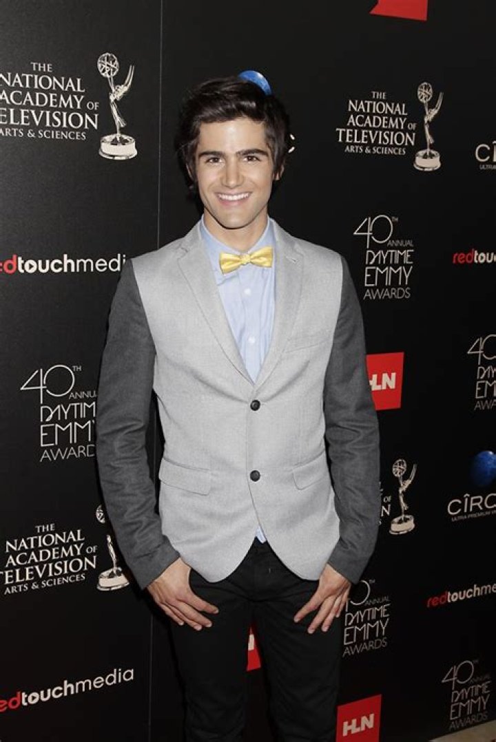 Max Ehrich (TV Actor) - Age, Birthday, Bio, Facts, Family, Net Worth, Height & More