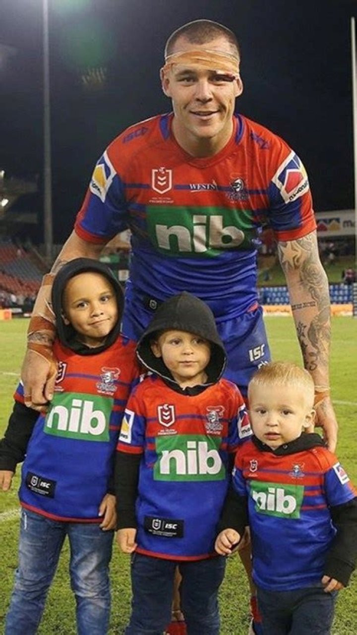 
NRL Prop David Klemmer And His Wife Chloe Klemmer Has Three Kids 
