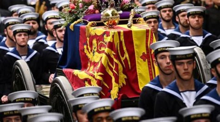 
Palace’s rule for Queen’s funeral coverage ‘doomed to failure’ 