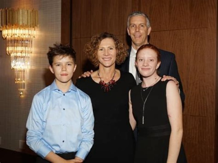 Ray Childress Biography, Age, Height, Wife, Net Worth, Family