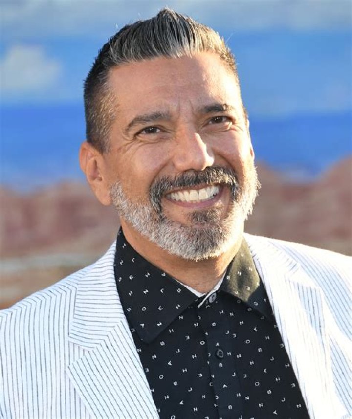 Steven Michael Quezada (TV Actor) - Age, Birthday, Bio, Facts, Family, Net Worth, Height & More