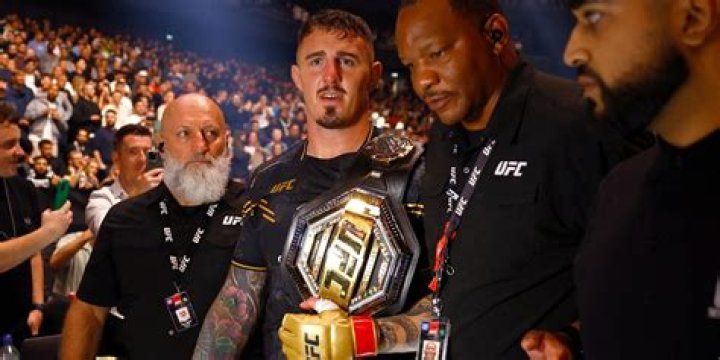 Tom Aspinall (MMA Fighter) - Age, Birthday, Bio, Facts, Family, Net Worth, Height & More