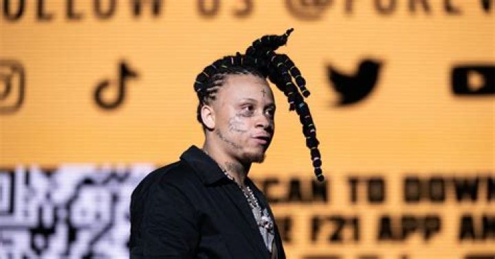 Trippie Redd Denies Being Kicked Off Flight For Smoking In The Bathroom