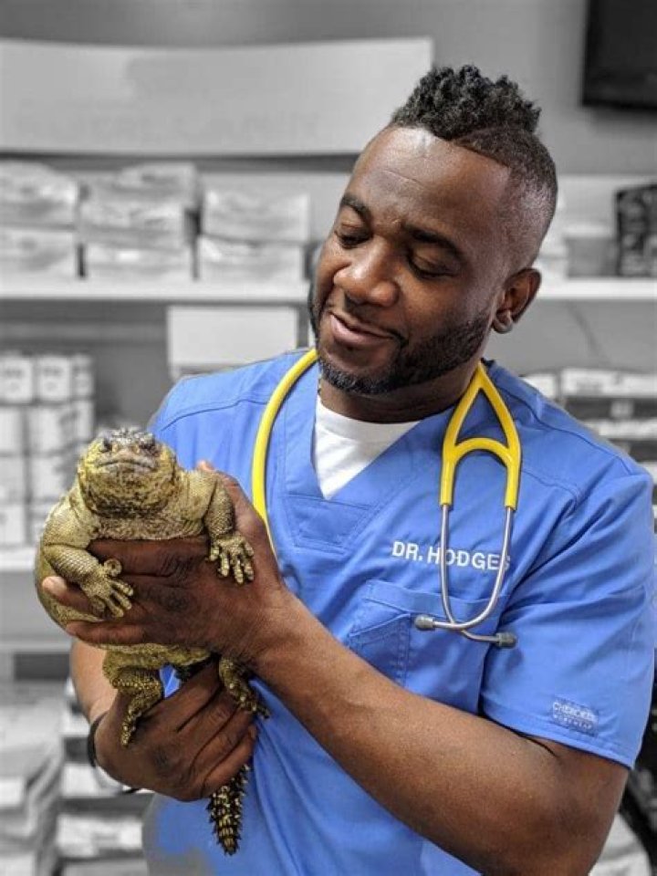 Vernard Hodges is Married to Wife: Kimberly Hodges