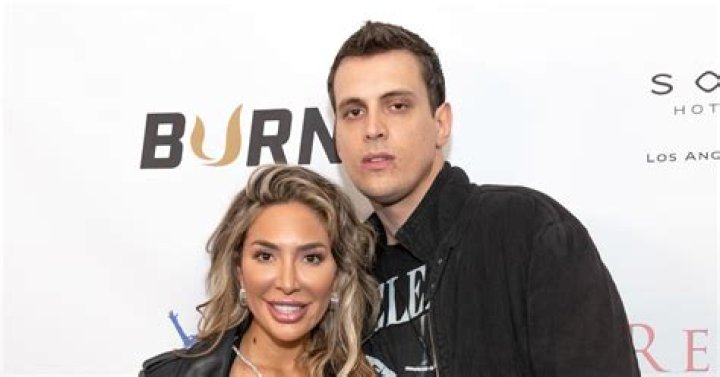 
Who Is Mack Lovat? Farrah Abraham New Boyfriend Is Minus Gravity Guitarist 