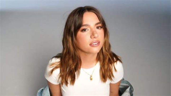 Who is Mackenzie Ziegler’s ex-boyfriend? – Celebrity.fm – #1 Official Stars, Business & People Network, Wiki, Success story, Biography & Quotes