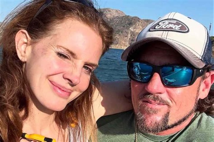 Who was Pilar del Rey married to?