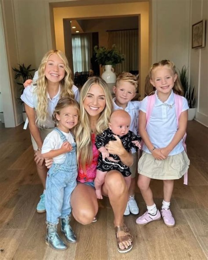 Wiki, Biography, Age, Height, Husband, Parents, Siblings, Net Worth & More