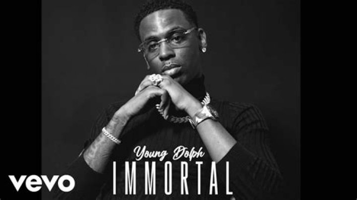 Young Dolph Blows Cash Like It's Nothing On "Blue Diamonds"